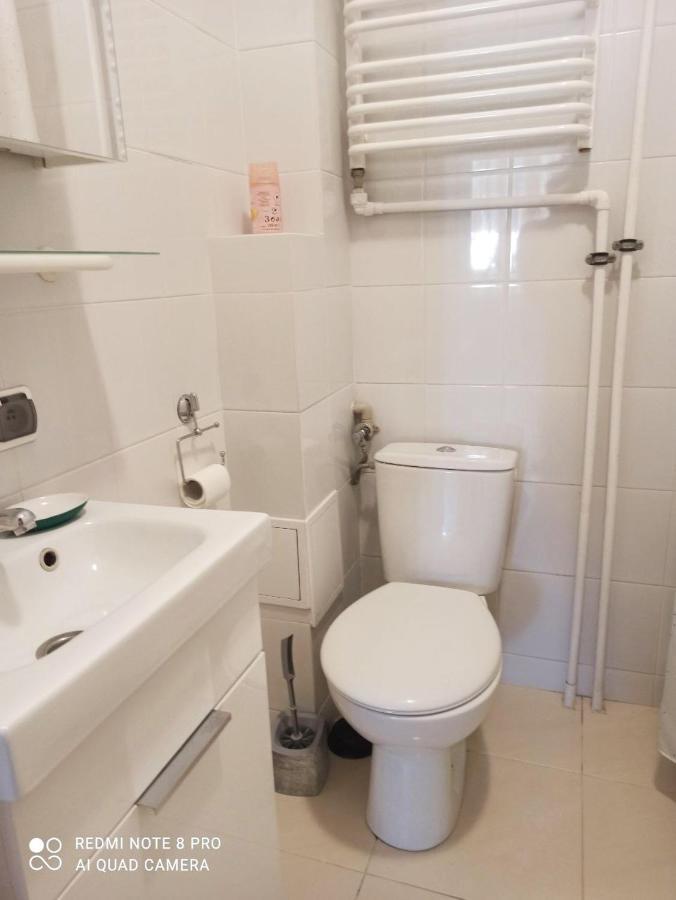 Comfortable And Quiet Flat In Apartament